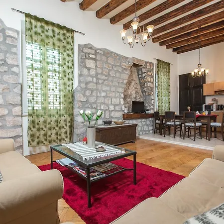 アパート Old Palace