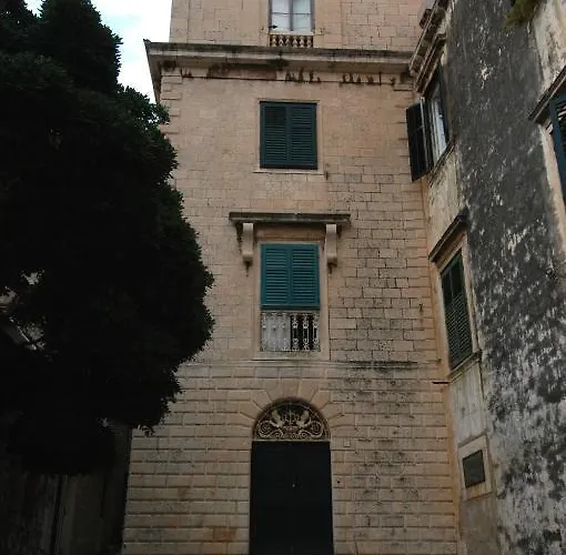 Old Palace Апартаменты *